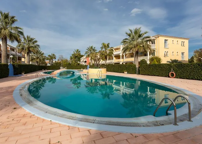 Estrella Blanca V, 2 Dormitorios, By Bookindenia *